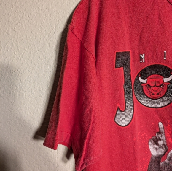 Red Graphic T-Shirt - Picture 7 of 11